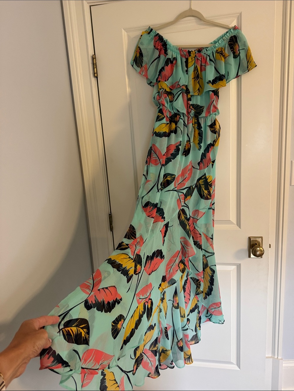 Express Mint Green High-Low Floral Maxi Dress with Pink and Yellow Leaves